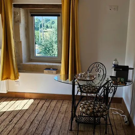 Bed and Breakfast Le Domaine De Champerou - D'hotes *