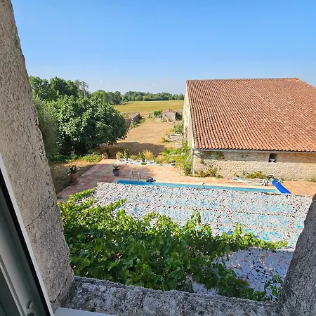 Bed & Breakfast Le Domaine De Champerou - D'hotes Cabariot